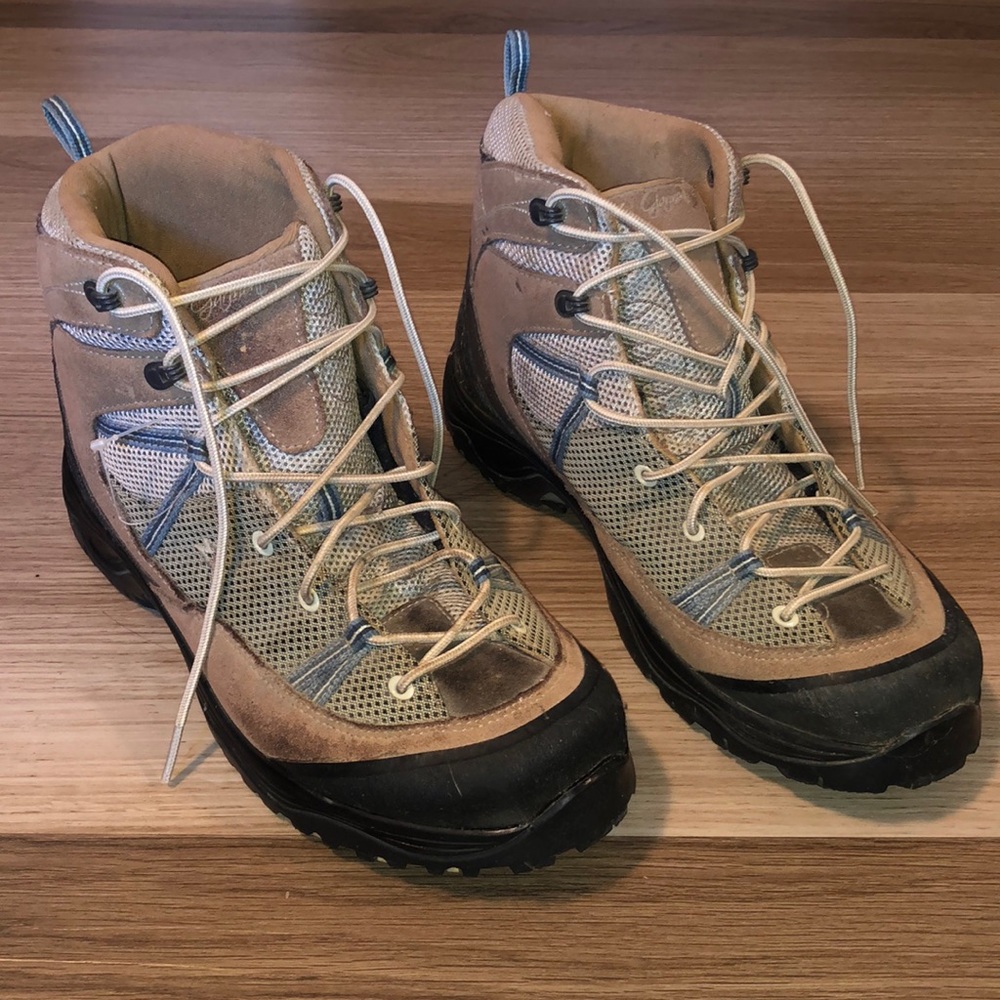 Vibram hiking boots